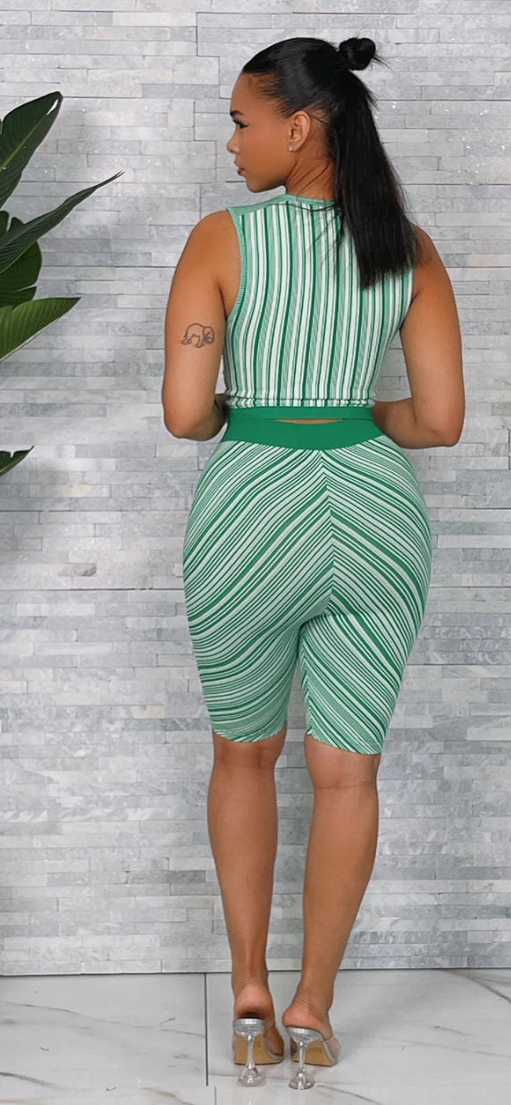 SEAMLESS S/L CROP TOP & SHORTS SET