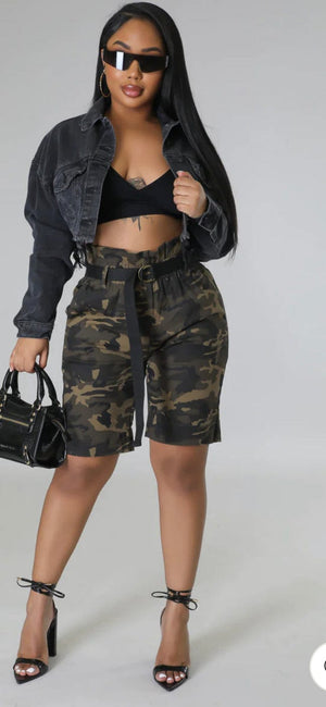 F.A.S.T Boutique CAMO BERMUDA SHORTS W/BELT