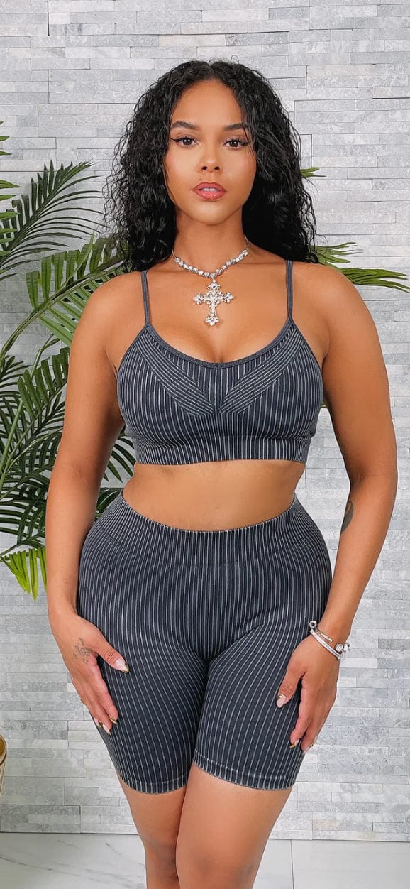 F.A.S.T Boutique SEAMLESS TOP & BIKER SHORTS SET