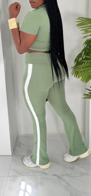 F.A.S.T Boutique STRIPED ZIP UP TOP & PANTS SET(Pre-Order)